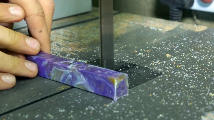 Как из крышек от ПЭТ бутылок сделать оригинальную ручку