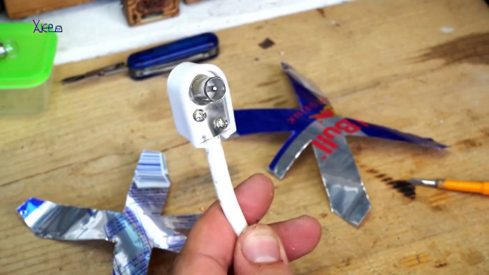 Как сделать простую антенну для цифрового ТВ из алюминиевой банки