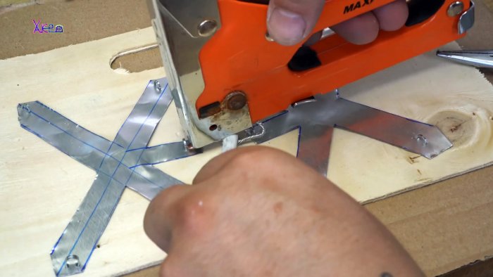 Как сделать простую антенну для цифрового ТВ из алюминиевой банки