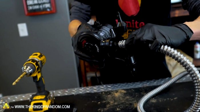 Как расплавить алюминий без горна в рулоне обычной бумаги