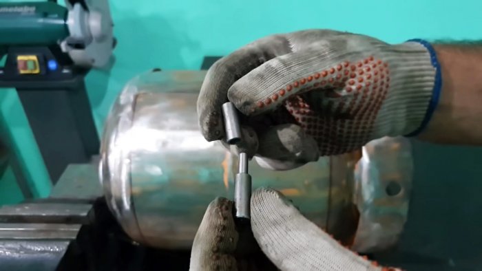 Как из небольшого газового баллона сделать угольный гриль