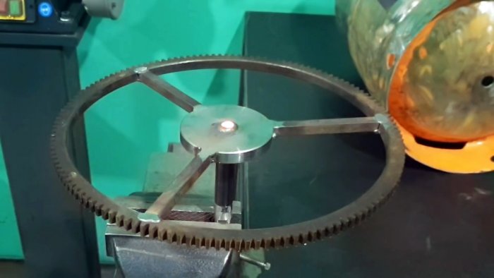 Как из небольшого газового баллона сделать угольный гриль