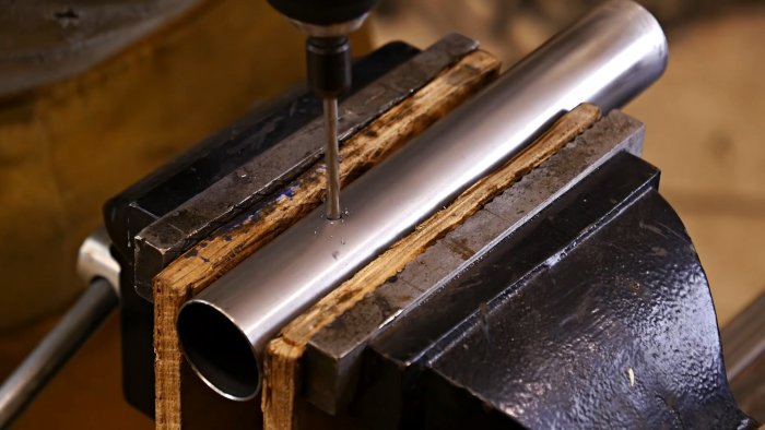 Как из старой автомобильной стойки сделать насос