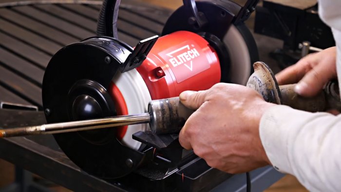 Как из старой автомобильной стойки сделать насос