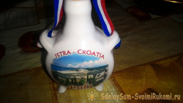 Лайфхак Как убрать застарелые пятна и желтизну на сувенирах