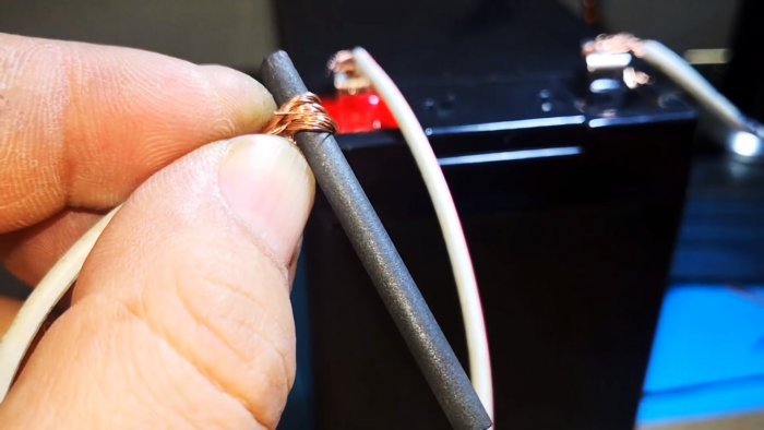 Сварочный аппарат из батарейки и аккумулятора для сварки тонкого металла и не только