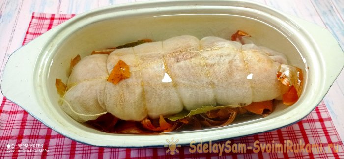 Бюджетный рулет из свиной рульки