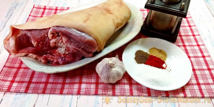 Бюджетный рулет из свиной рульки