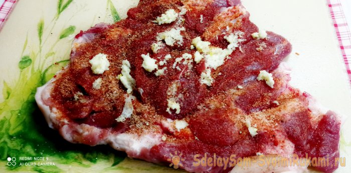 Бюджетный рулет из свиной рульки