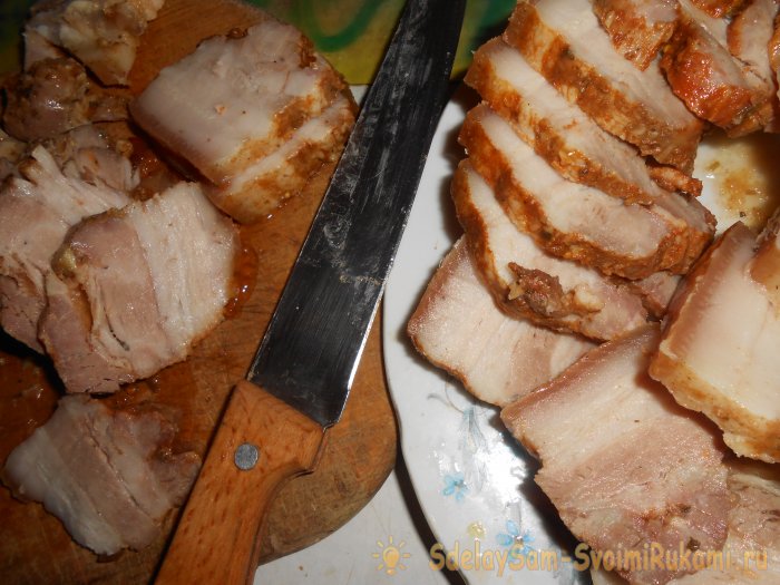 Сало отваренное в целлофановом пакете со специями