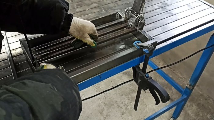 Как из велосипедных втулок сделать торцовочную пилу с протяжкой для болгарки