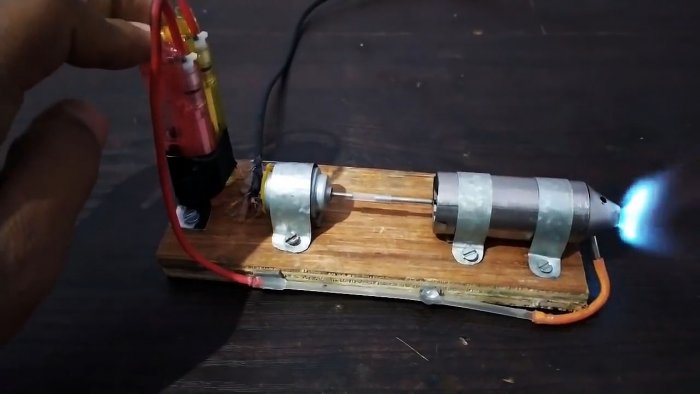 Как сделать мини реактивный двигатель с питанием от USB и зажигалки