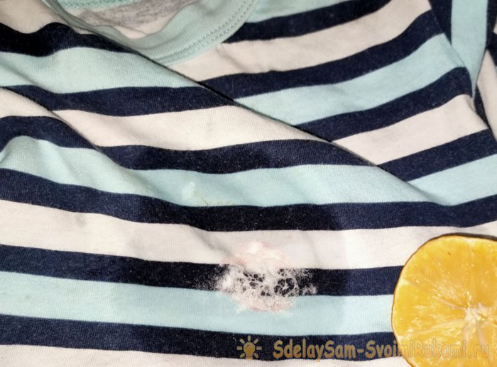 выдавливаем сок лимона