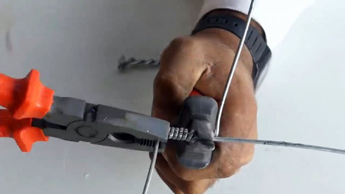 Накручиваем один конец на другой