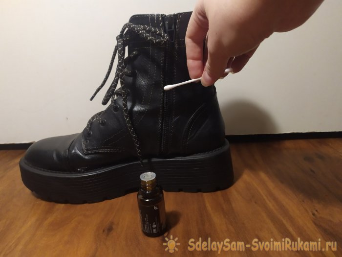 Замок на обуви смажем маслом