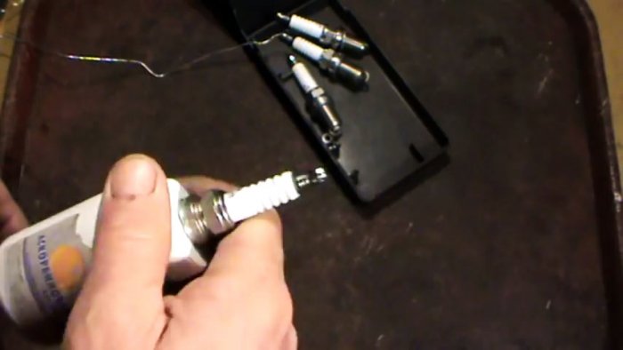 трясем банку со свечей туда-сюда