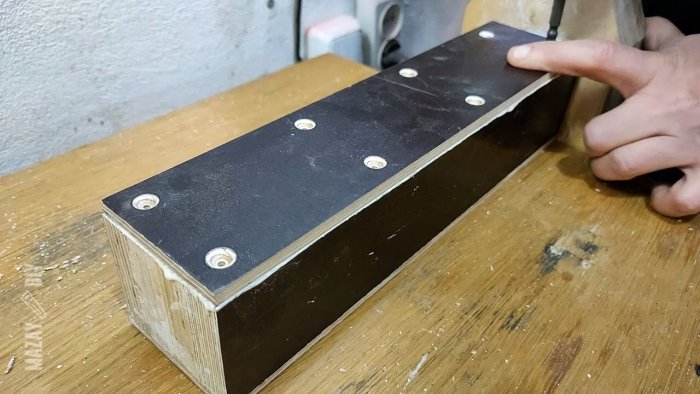 Как сделать мощные тиски из фанеры и домкрата