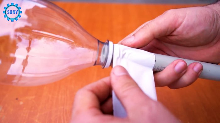 На второй край приматывается горловина от ПЭТ бутылки