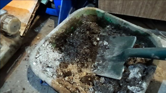 замешать золу и переработку