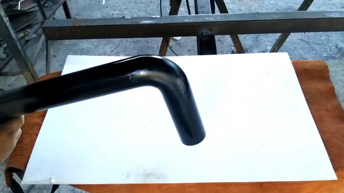 После покраски полученное колено будет выглядеть идеальным