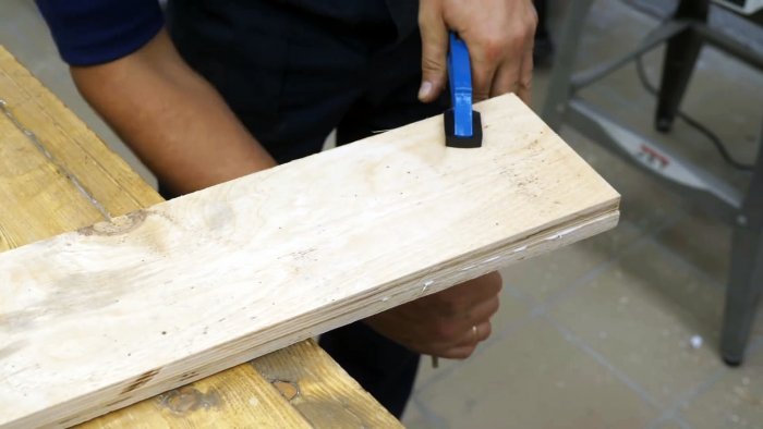 Склеиваем заготовки из фанеры