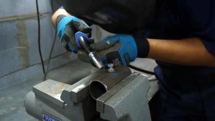 привариваются гайки М10