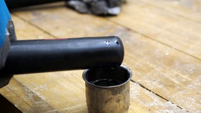 Сливаем масло с амортизатора