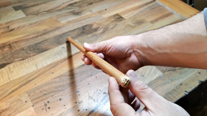 Круглая деревянная рейка.