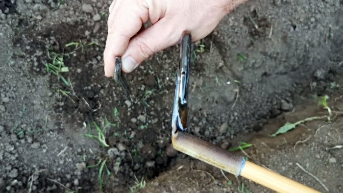 Металлоискатель нашел предмет