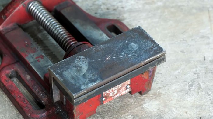 Стачиваем винты