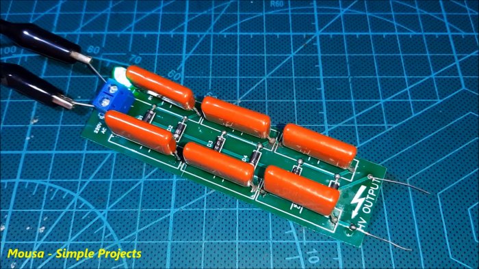 Собранная плата преобразователя со всеми элементами
