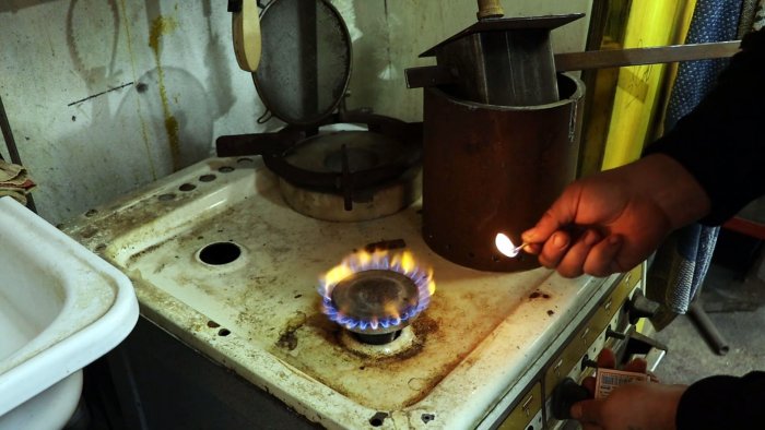 Поджигаем конфорку на плите