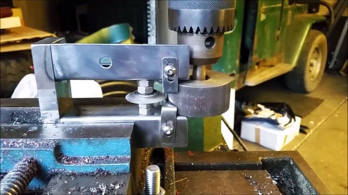 Процесс изготовления стриппера на сверлильный станок