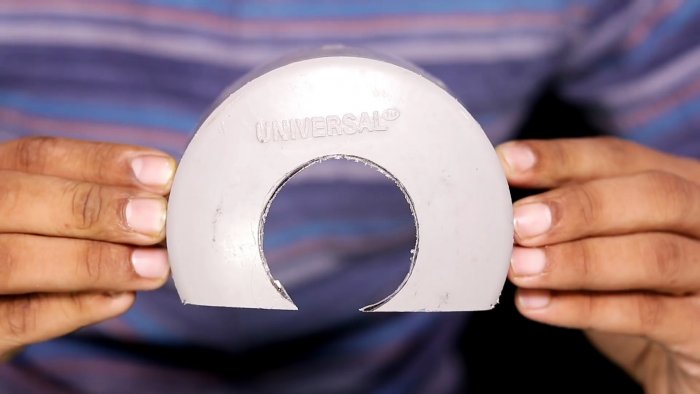 пропиливается отверстие диаметром 50 мм