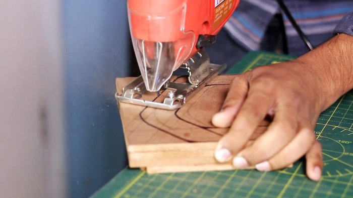 Вырезаем ручку