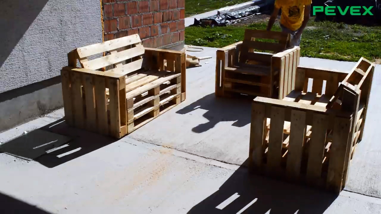 Как сделать садовую мебель из поддонов