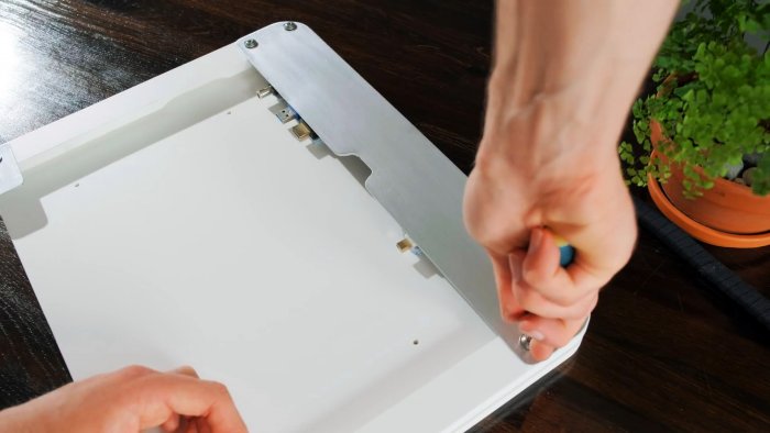 Как сделать док-станцию для ноутбука чтобы постоянно не подключать кучу проводов