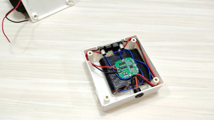 Как сделать аварийный фонарь