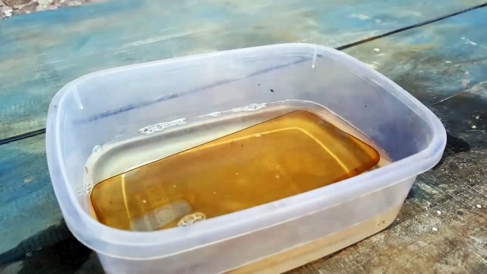 Как убрать желтизну с силиконового чехла