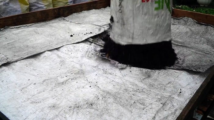 Как при помощи ПЭТ бутылок за полтора месяца вырастить запас шпината на весь год