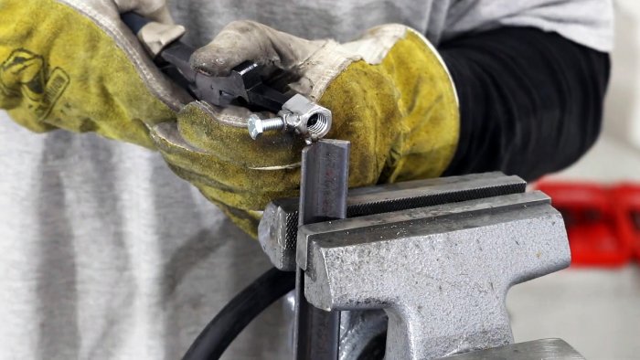 Как сделать инструмент для разметки любых труб перед резкой