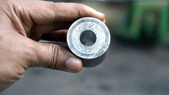 Как сделать съемник для глухих подшипников из анкера с обратным молотком