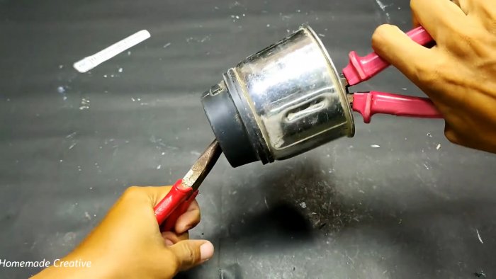 Мощная самодельная водяная помпа из старого блендера