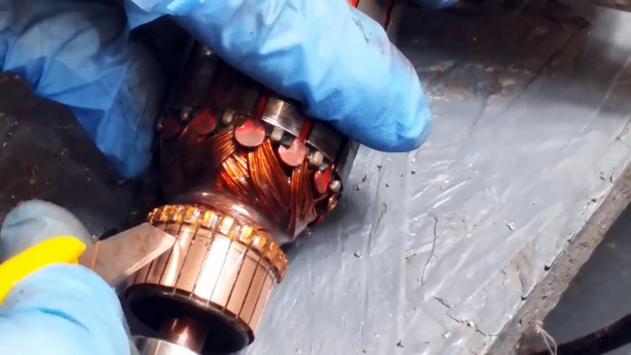 Как без токарного станка почистить коллектор ротора электродвигателя