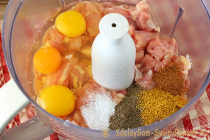 Куриная колбаса в СВЧ  супер полезный быстрый и вкусный рецепт