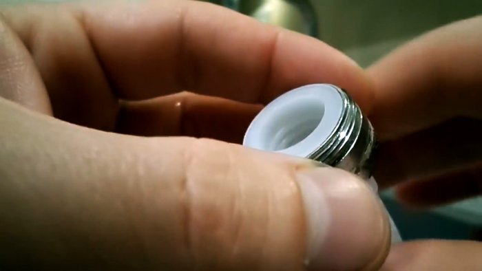 Как подключить шланг к смесителю