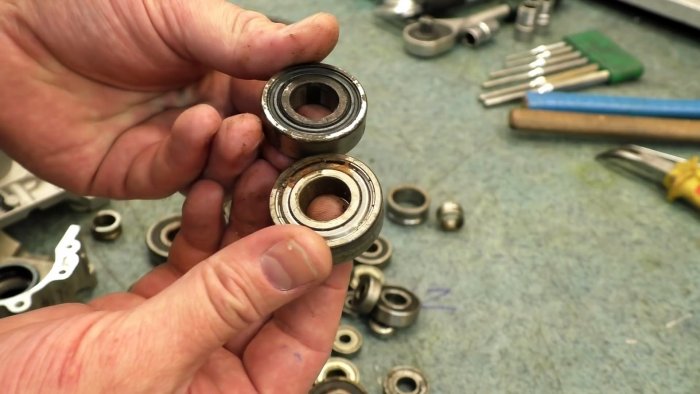 Как удалить обойму подшипника из корпуса