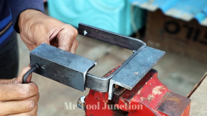 2 простые и полезные самодельные приставки к болгарке