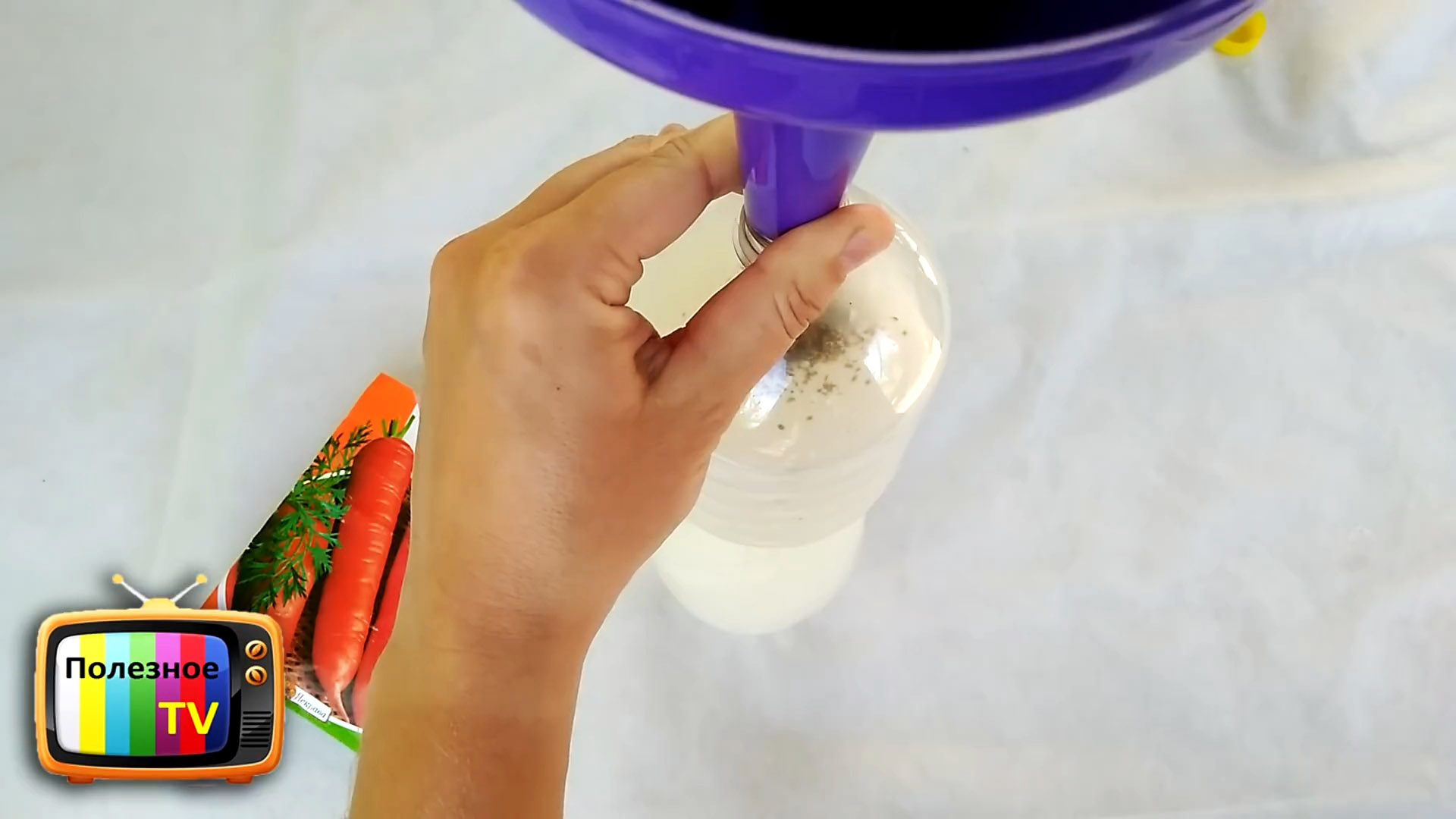 Лайфхак огороднику: быстрая посадка моркови без прореживания