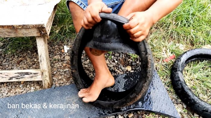 Как сделать садовый вазон из мотошин